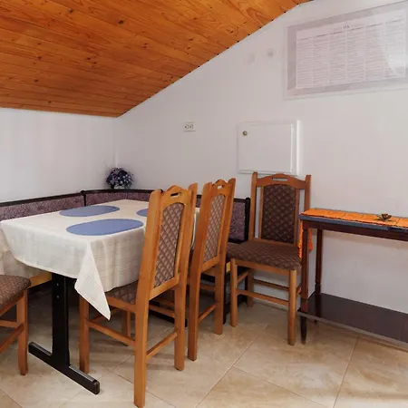 Classic And Trendy With Terrace Apartamento